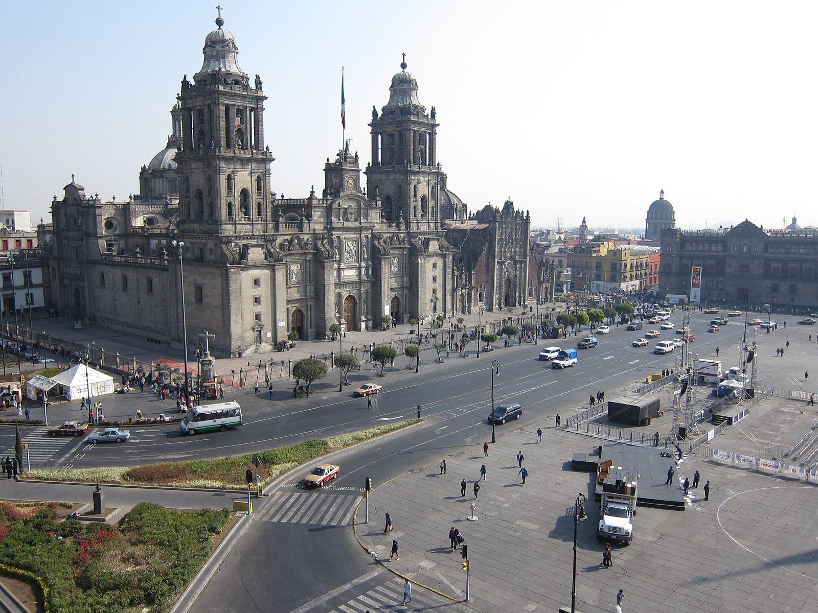 Catedral Metropolitana y el Zócalo